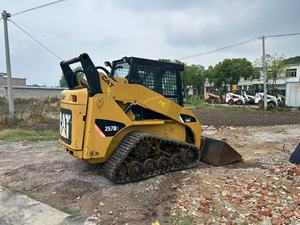 Chargeuse compacte sur chenilles CAT 257B jaune, équipement de construction d'occasion - Product Image 2