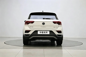 <span class=keywords><strong>VW</strong></span> <span class=keywords><strong>T</strong></span>-<span class=keywords><strong>ROC</strong></span> 2021 280TSI DSG 2WD Elite Smart Connect Usato in Buone Condizioni, Basso Chilometraggio, SUV Familiare, Ordini all'Ingrosso Accettati - Product Image 4