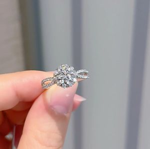 Anillos de Platino PT950 Grabados Personalizados, Anillos de Diamantes Cultivados en Laboratorio para Aniversario, Regalo del Día de la Madre para Ella, Diseño de Logotipo Gratuito, MOQ 2 Piezas - Product Image 2