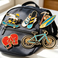 Lot de broches en émail sur le thème du sport : Skateboard, Surf, Gants de boxe – Idéal pour la décoration de sacs à dos et vêtements