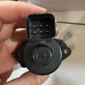 Válvula de Control de Aire de Ralentí COWTOTAL, Válvula IAC para Mitsubishi Montero Dakar, Signo, Sport 2 Tornillos OEM MD628059 - Product Image 2