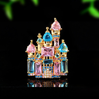 Broche de luxe en zircon motif château de dessin animé, broche en cristal coloré à thème conte de fées pour enfants, broche de décoration de sac à la mode pour femmes