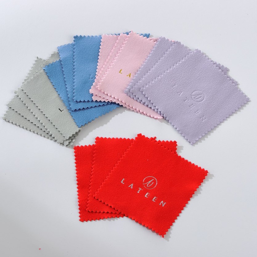 Silver cloth 8*8cm