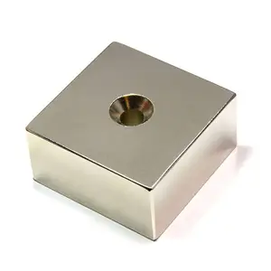 2024钕铁硼稀土钕磁性材料带孔圆盘N52永磁埋头磁铁