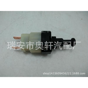 Interruptor de luz de freno Haoxin 94580647 para Daewoo, pieza de repuesto HX-0003 - Product Image 3
