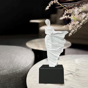 Adorno Artístico Moderno de Alta Gama, Encanto de Brisa Primaveral, Adorno de Resina Transparente - Product Image 4