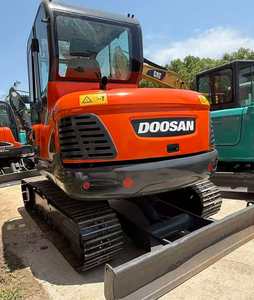 Excavatrice sur pneus d'occasion Doosan DX60-9C 6 tonnes, modèle 2024, avec pompes Kawasaki et moteur, boîte de vitesses et moteur PLC, performances excellentes - Product Image 6