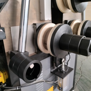 Máquina Dobladora Vertical CNC Automática para Perfiles <span class=keywords><strong>de</strong></span> Aluminio, Acero al Carbono, Acero Inoxidable, Metal, <span class=keywords><strong>PVC</strong></span>, Marcos <span class=keywords><strong>de</strong></span> Puertas y Ventanas, <span class=keywords><strong>Tubos</strong></span> - Product Image 4
