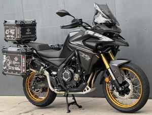 VOGE DS525X 500cc รถมอเตอร์ไซค์ทัวริ่งผจญภัย NISSIN รุ่น Long สำหรับผู้ใหญ่ ขับขี่ในเมือง ใช้เชื้อเพลิงเบนซิน ความเร็วสูง - Product Image 1