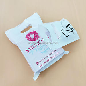 कस्टम ब्रांड नाम बुटीक उपहार प्लास्टिक की कटौती संभाल बैग फिर से उपयोग करने योग्य प्लास्टिक शॉपिंग बैग के साथ - Product Image 1