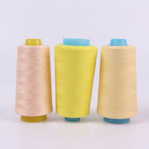 Precio de fábrica Colores 402 Hilo DE COSER Poliester 502 5000Y Máquina <span class=keywords><strong>industrial</strong></span> <span class=keywords><strong>Hilos</strong></span> de acolchado de alta velocidad <span class=keywords><strong>para</strong></span> <span class=keywords><strong>Overlock</strong></span> - Product Image 4