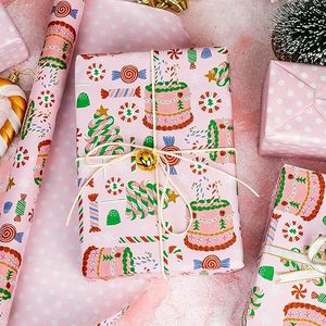Papier d'emballage lithographique double face imprimé avec des motifs de bonbons et sucettes de Noël roses sur le thème des filles mignonnes - Product Image 3