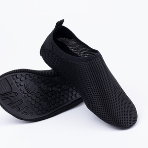 Chaussures d'eau avec empeigne en mesh, semelle en caoutchouc, respirantes, unisexes, légères, séchage rapide, pour la plage, l'été, le fitness et la course en extérieur - Product Image 5