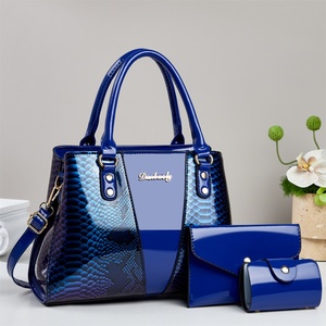 2025 borse <span class=keywords><strong>e</strong></span> portafogli da donna di lusso firmati in pelle sintetica con chiusura a cerniera in Nylon - Product Image 4