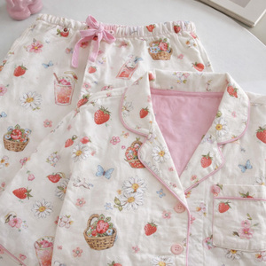 بيجامات قطنية مخصصة بطباعة لطيفة باللون الوردي من القطن العضوي، ملابس نوم أنيقة محبوكة عالية الجودة - Product Image 1