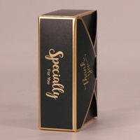 Boîte cadeau personnalisée, petit papier noir avec logo en or gaufré