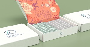 Custom Foldable Clothes Eyelash Underwear Pink Mailing Gift Packaging Cardboard <b>Shipping</b> Mailer <b>Boxes</b> With Tear Strip - Product Image 1