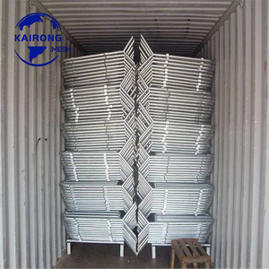 Barrière temporaire personnalisée de 1,8 m pour le contrôle du trafic routier et des foules, <span class=keywords><strong>en</strong></span> métal thermolaqué et <span class=keywords><strong>bois</strong></span> traité sous pression, résistant à la décomposition - Product Image 1