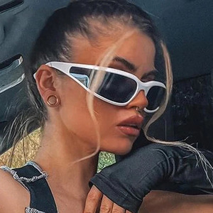 Lunettes de soleil Y2K punk roses tendance, style cyberpunk, pour hommes et femmes, 2026, idéales pour les fêtes, le cyclisme, la conduite et les sports - Product Image 3