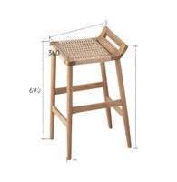 Chaise de tabouret de bar en bois de chêne rouge simple et moderne de style nordique A1122