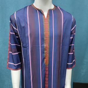 2023 <span class=keywords><strong>noir</strong></span> mince lin rayé jeunesse coupe ample hommes Robe musulmane Jubba Thobe Pakistan pour hommes musulmans Abaya <span class=keywords><strong>Djellaba</strong></span> - Product Image 4