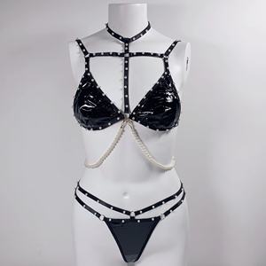 Costume de striptease en cuir verni noir pour femmes, lingerie sexy en deux pièces avec perles érotiques - Product Image 5