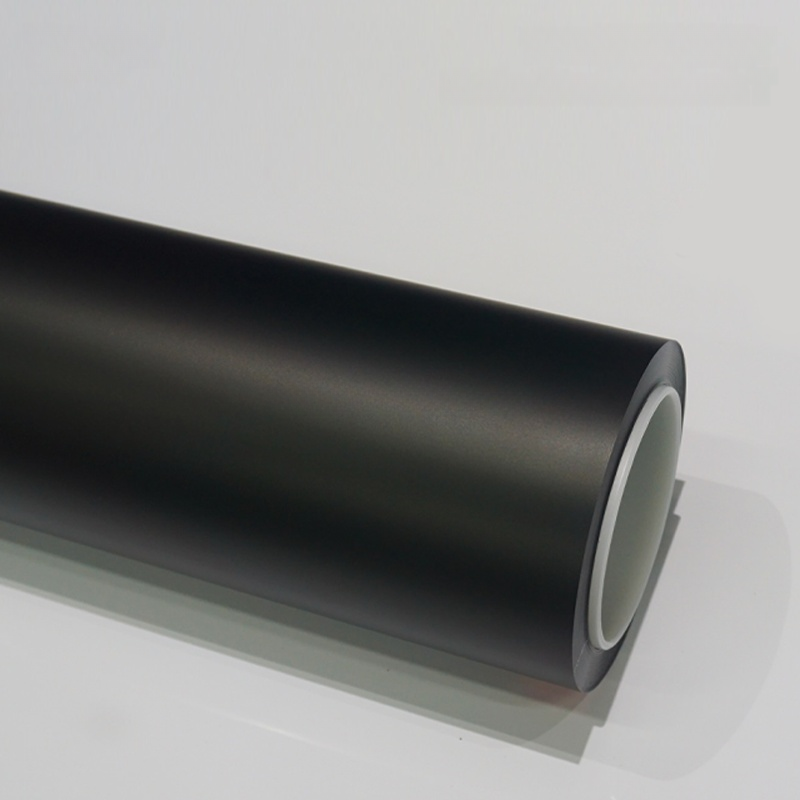 เสื้อยืดสีดำซาติน Stealth