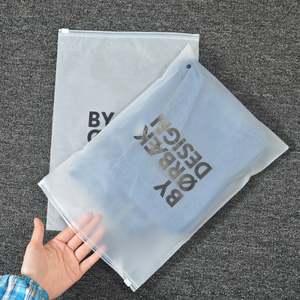 Bolsa de Plástico Transparente Personalizada con Cierre Deslizante Esmerilado para Camisetas, Bolsas de Plástico con Cierre para Ropa, Bolsas con Logotipo - Product Image 6