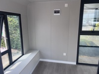 2026 Maison préfabriquée polyvalente Apple Cabin et Maison conteneur pour abri de véhicule, bureau de terrain et espace de stockage