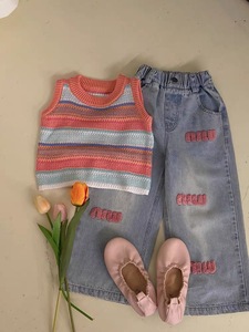 Completo Estivo 2026 per Ragazze: Canotta a Righe Senza Maniche e Jeans - Set 2 Pezzi - Product Image 3