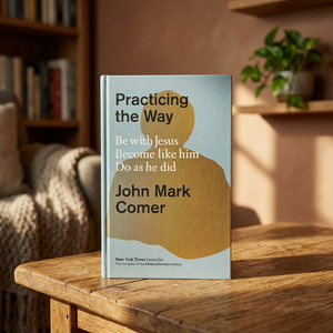 Practicando el Camino, de John Mark Comer, Libro en Inglés, Formato Paperback, Libro sobre Fe y Disciplina Cristiana - Product Image 1