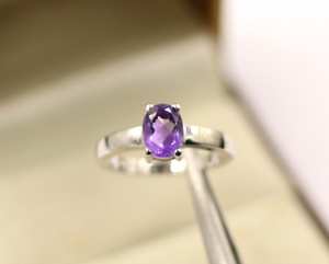 แหวนเงินแท้925พร้อมพลอยอเมทิสต์สีม่วงธรรมชาติ - Product Image 5