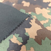 Tissu en microfibre de tricot de polyester avec doublure collée à l'imprimé camouflage, trois couches en un, imperméable, coupe-vent, design personnalisé