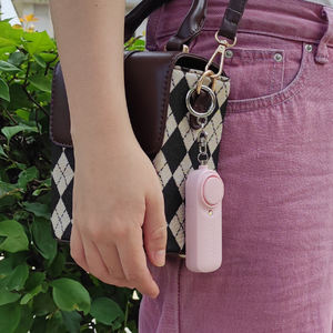 Alarma <span class=keywords><strong>Personal</strong></span> de Seguridad de 130dB, Alarma con Llavero, Linterna LED, Alarma de Emergencia, Dispositivo de Autodefensa para Estudiantes, Corredores y Personas Mayores - Product Image 2