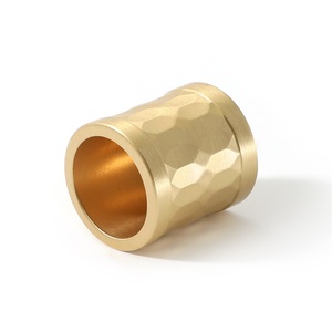 MAXERY Porte-bougie de luxe en laiton massif, à facettes géométriques, en métal martelé bronze, robuste, pour aromathérapie - Product Image 1