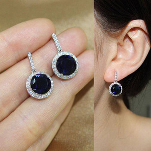 Orecchini a perno rotondi semplici da donna, accessori per l'orecchio alla moda per l'uso quotidiano - Product Image 2