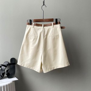 Vente en gros de shorts en polyester pour femmes taille haute avec logo personnalisé avec poche pantalon <span class=keywords><strong>court</strong></span> décontracté respirant à jambes larges pour femmes - Product Image 4