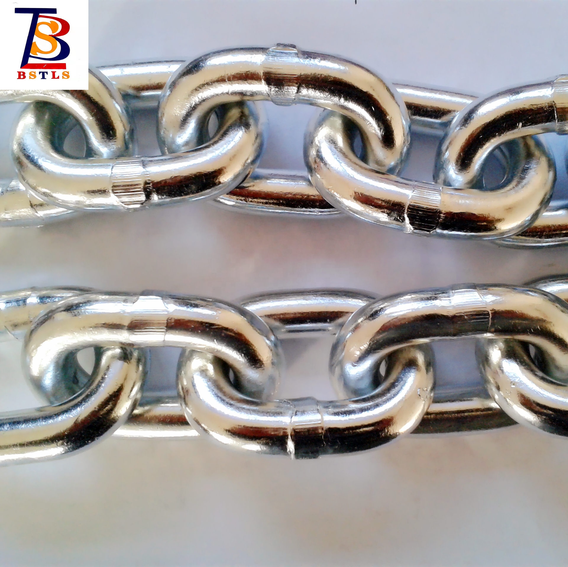 Electro Galvanized DIN5685 A/C Carbon Steel Welded Link Chain