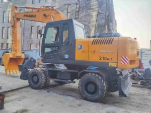 Excavatrice sur pneus Hyundai R210W 9T d'occasion, 21 tonnes, moteur Cummins, godet de 0,8 m³, excavatrice mobile d'occasion à vendre - Product Image 6