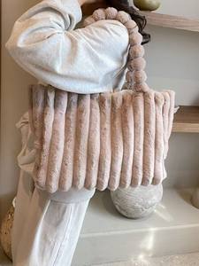 Bolsos de Mano de Invierno para Niñas, de Felpa Suave, Duraderos, de Gran Capacidad, ZGBROTHERS YR13093, Venta al por Mayor - Product Image 2