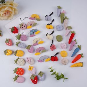 Accesorio de Clip para el Cabello y Funda para Teléfono con Diseño de Fruta de Piña y Fresa Art <span class=keywords><strong>Deco</strong></span>, Hecho a Mano con Poliéster, para Pascua - Product Image 1