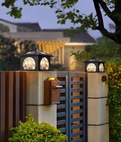 Lampes à pilier LED solaires modernes de haute qualité pour l'extérieur, étanches IP65, base E27, en aluminium, pour la décoration de jardin, avec capteur de lumière, garantie 5 ans