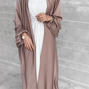 Abaya en satin bleu clair, ouverte sur le devant, à manches longues, coupe ample, pour la prière de l'Aïd et le quotidien - Product Image 3
