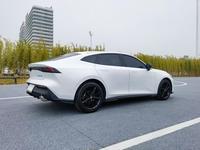 Changan UNI-V 2021 1.5T Édition Premium Automatique R20 Extérieur Blanc Intérieur Noir 33 000 Kilomètres Conduits
