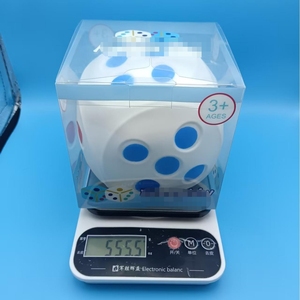 ของเล่นลูกเต๋านุ่มนิ่มน่ารัก บรรเทาความเครียด บีบแล้วคืนตัวช้า - Product Image 1
