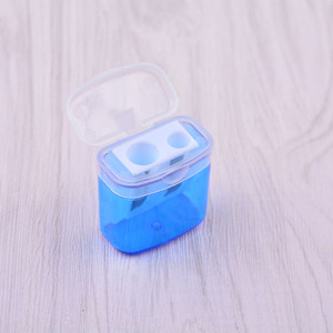 เครื่องเหลาดินสอพลาสติกแบบใสสองรู ดีไซน์ฝาสีสันสดใสสำหรับเด็ก - Product Image 5