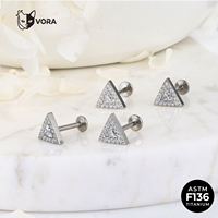 Labret Triangle en Titane G23 ASTM F136 à Filetage Interne avec Grappe de Zircons Clairs Effet Halo pour Cartilage d'Oreille, Hélix, Tragus et Bijoux Corporels pour Enfants