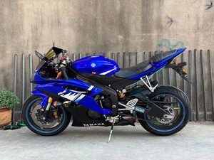 Yamaha1 YZF <span class=keywords><strong>R6</strong></span> 600cc 4 cylindres refroidi par eau : Moto sportive, puissance de niveau piste, confortable et de haute qualité - Product Image 3