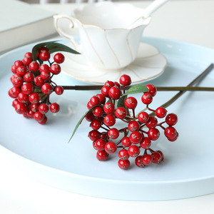 Petit bouquet de myrtilles artificielles Ruilisi pour la décoration intérieure et les décorations de Noël - Product Image 4