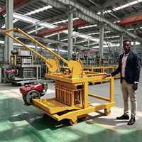 Petite machine mobile de fabrication de briques diesel 4-45, machine à fabriquer des blocs creux en béton à partir de cendres volantes et de déchets de construction